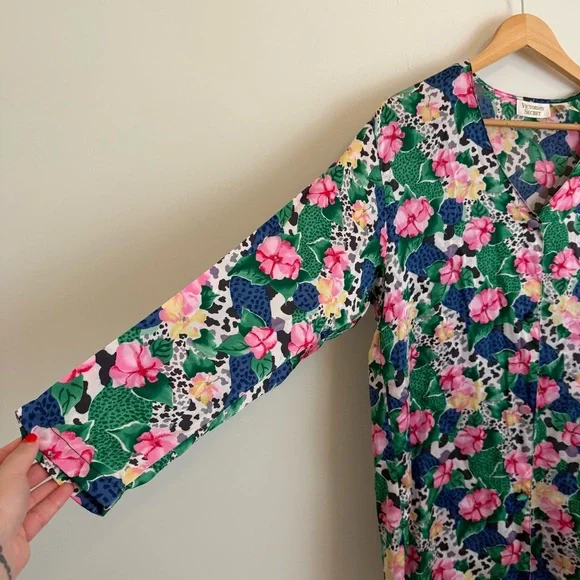Vintage Victoria's Secret Silk Floral Top Gold Label Sleep Shirt Women's Size S - Picture 5 of 8